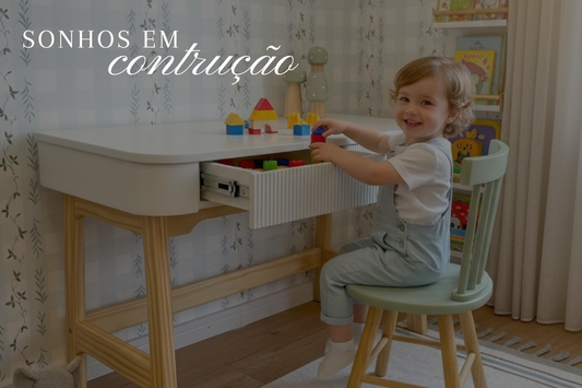 Poema e Brisa: as escrivaninhas que crescem com o seu filho