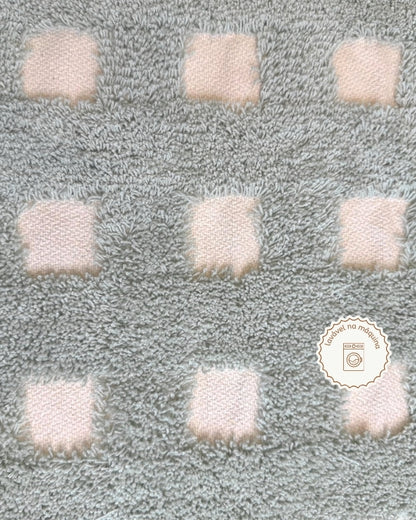 Green Trellis Cotton Rug