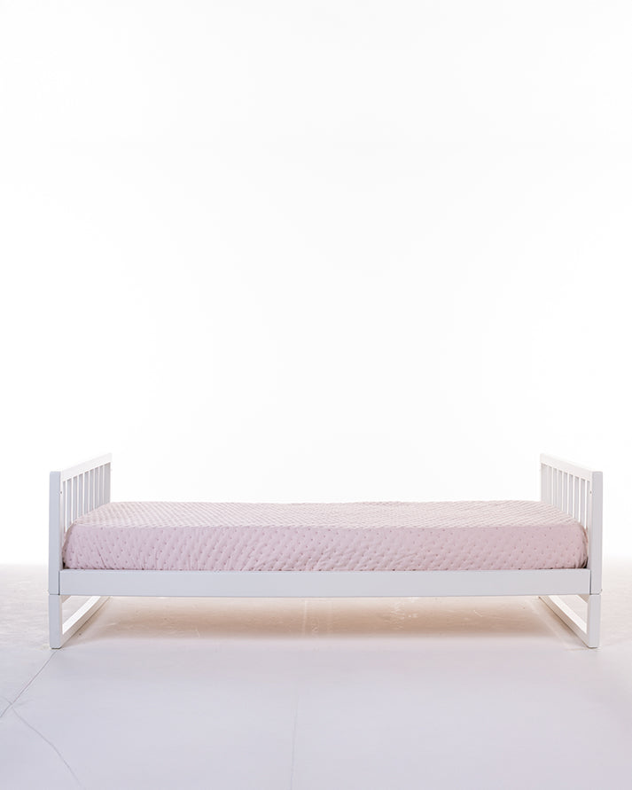 Cama Montessori - Saída Central Off white