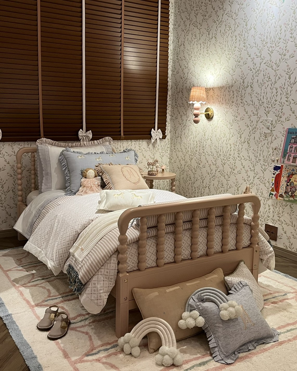 Evolving Poem Bed