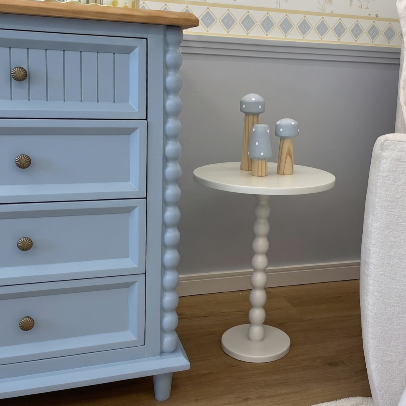 Poem Blue Chest of Drawers