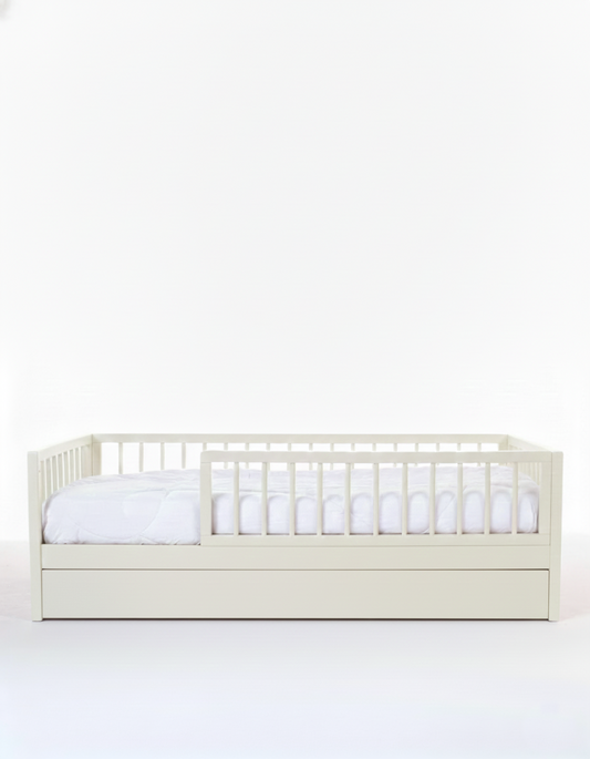 Cama Montessori - Saída Lateral com Auxiliar