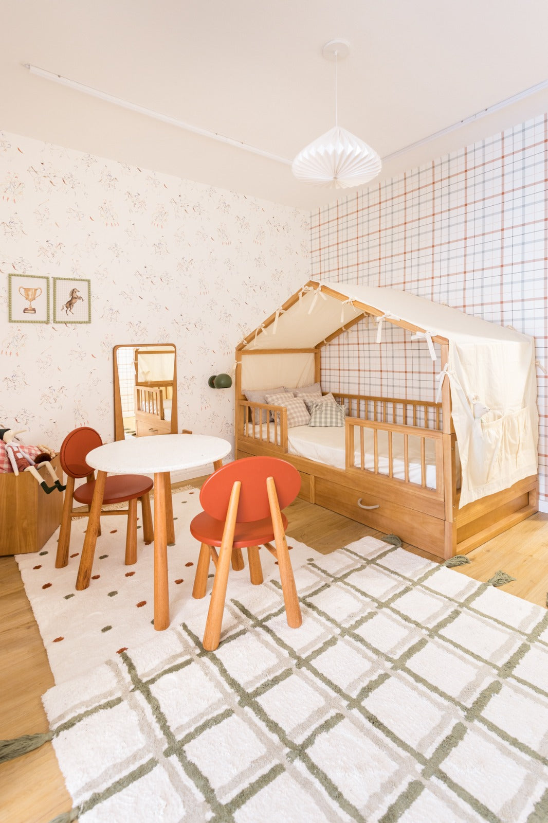 Tenda Sarja Cru · Cama Casinha