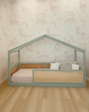 Cama Casinha  - Saída Lateral - Palha - Verde